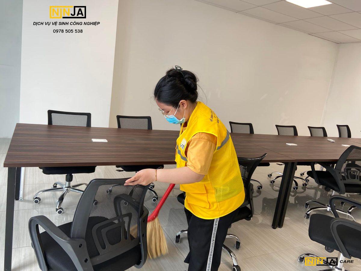 Dịch Vụ Thuê Tạp Vụ Văn Phòng Theo Giờ
